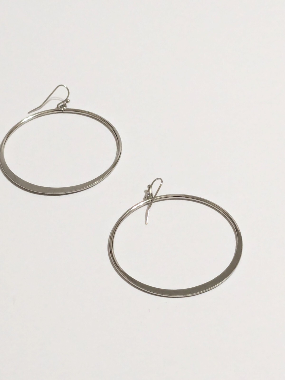 Silver Tone Hoop Hook Dangle Flat Edge Earrings. Modern. 2 1/4″.