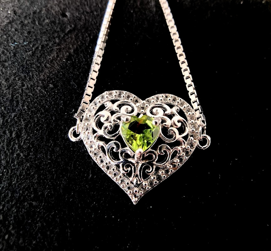 925 Silver Bracelet w/ 5.5mm Peridot Heart & White Topaz 2.9g Adjustable