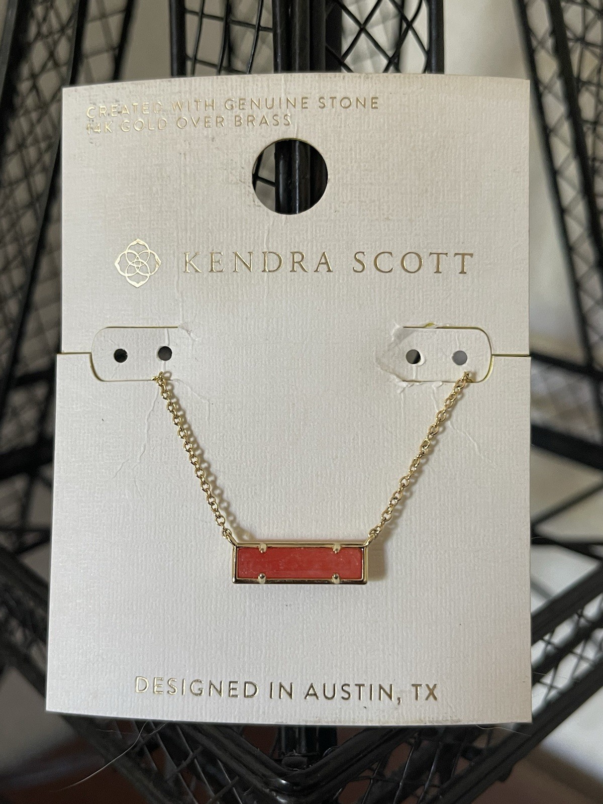 Kendra Scott Leanor Orange/Coral Short Pendant Necklace