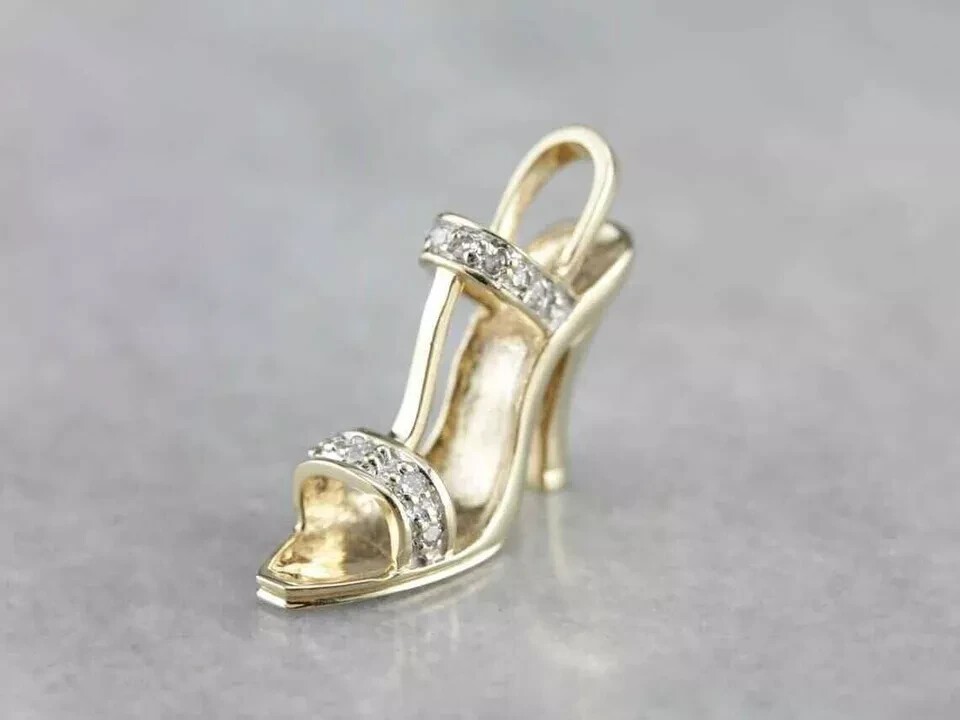 Gorgeous Heel Sandal Pendant 14K Yellow Gold Plated Round Cut Simulated Diamond