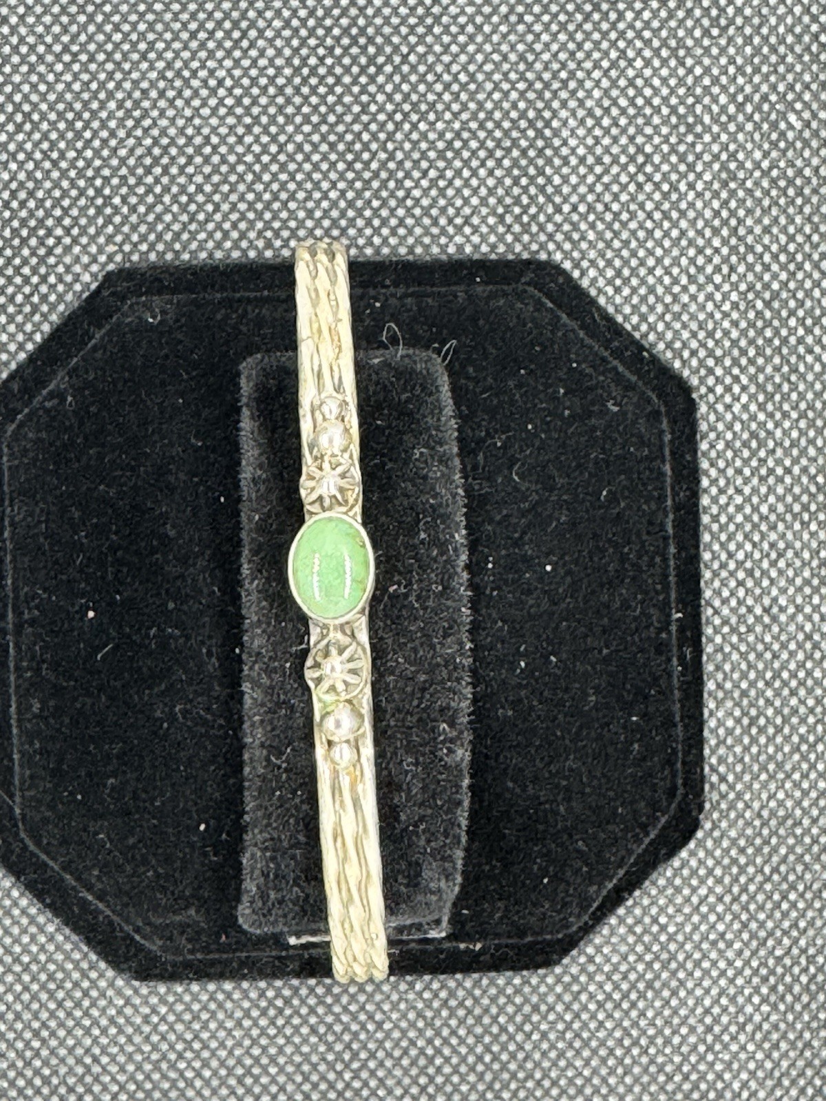 Silver Tone Metal Cuff Bracelet Oval Green Stone Bezel Set 6 in