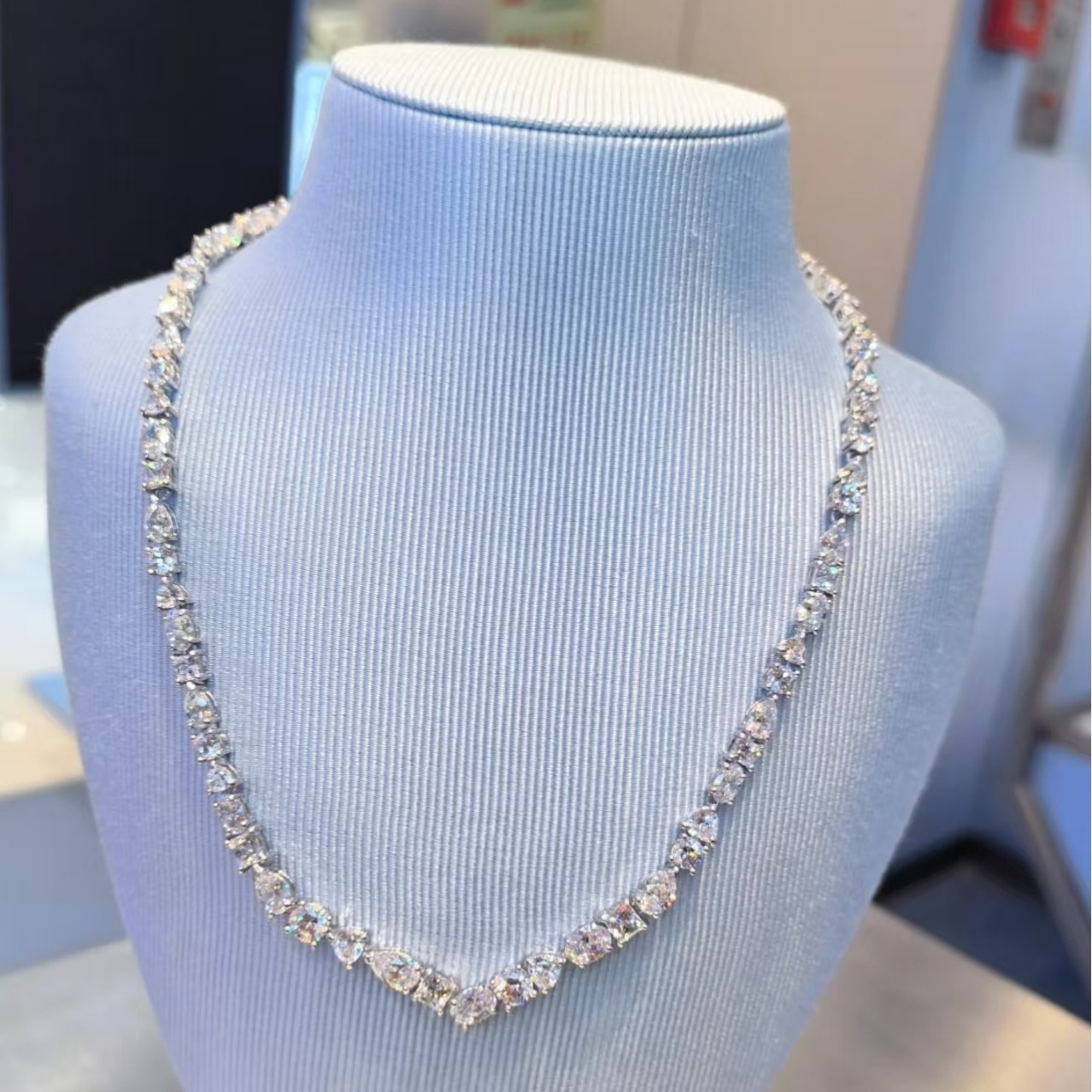 Swarovski Mesmera Necklace Mixed Cuts, White