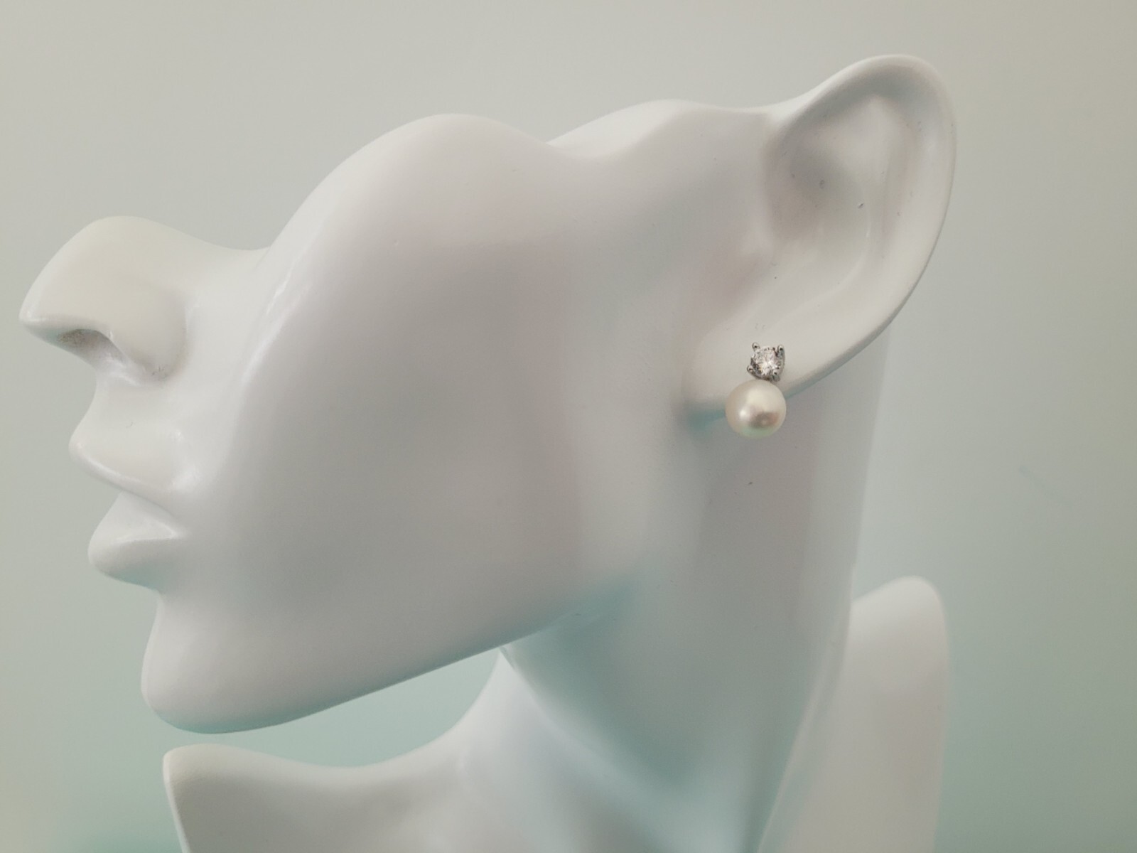 Queen Elizabeth II Royal Replica Queen Mary’s Ladies of Devonshire Earrings