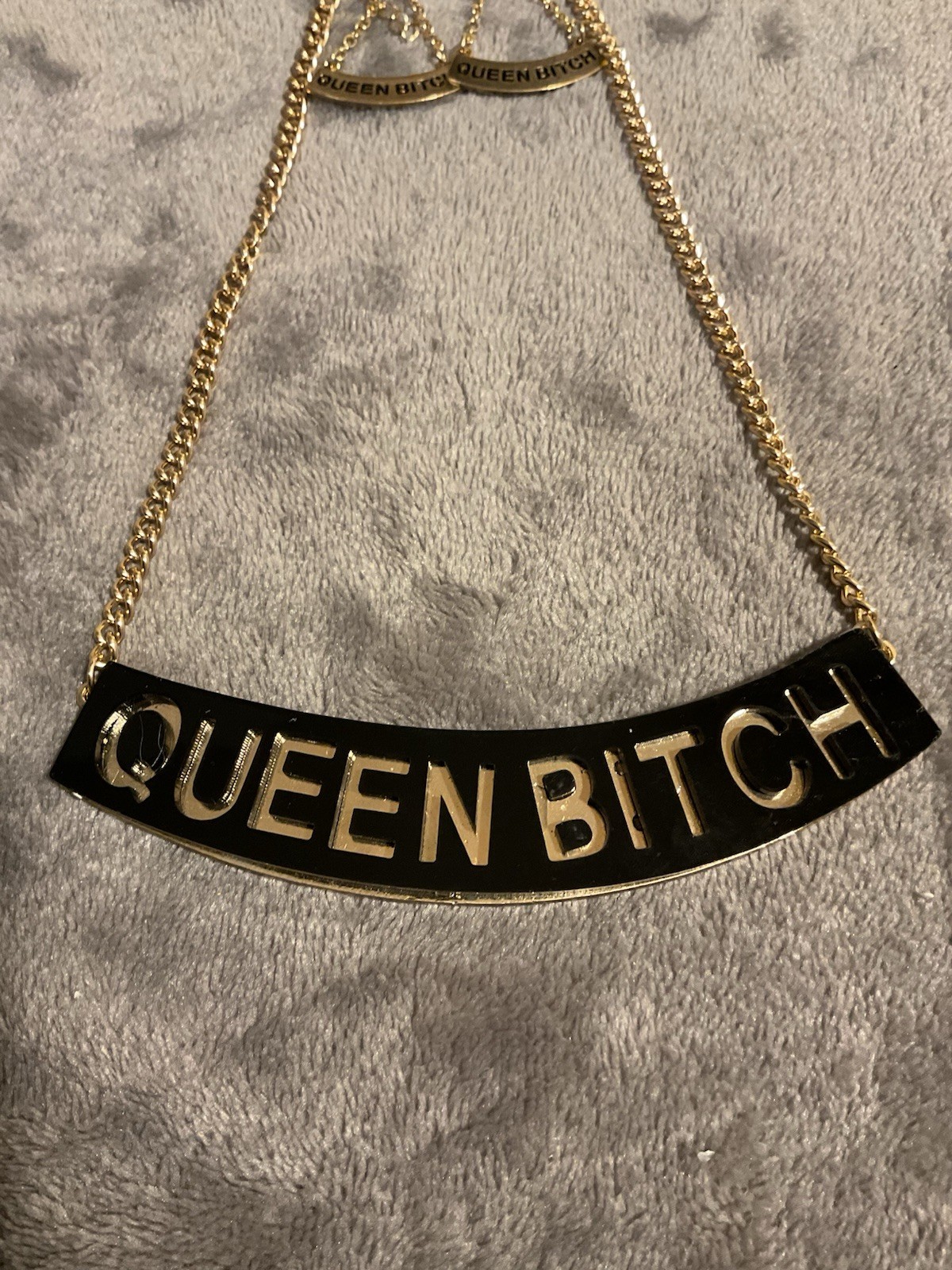Queen Bitch B Gold tone Necklace And Earrings Set Adjustable Chain
