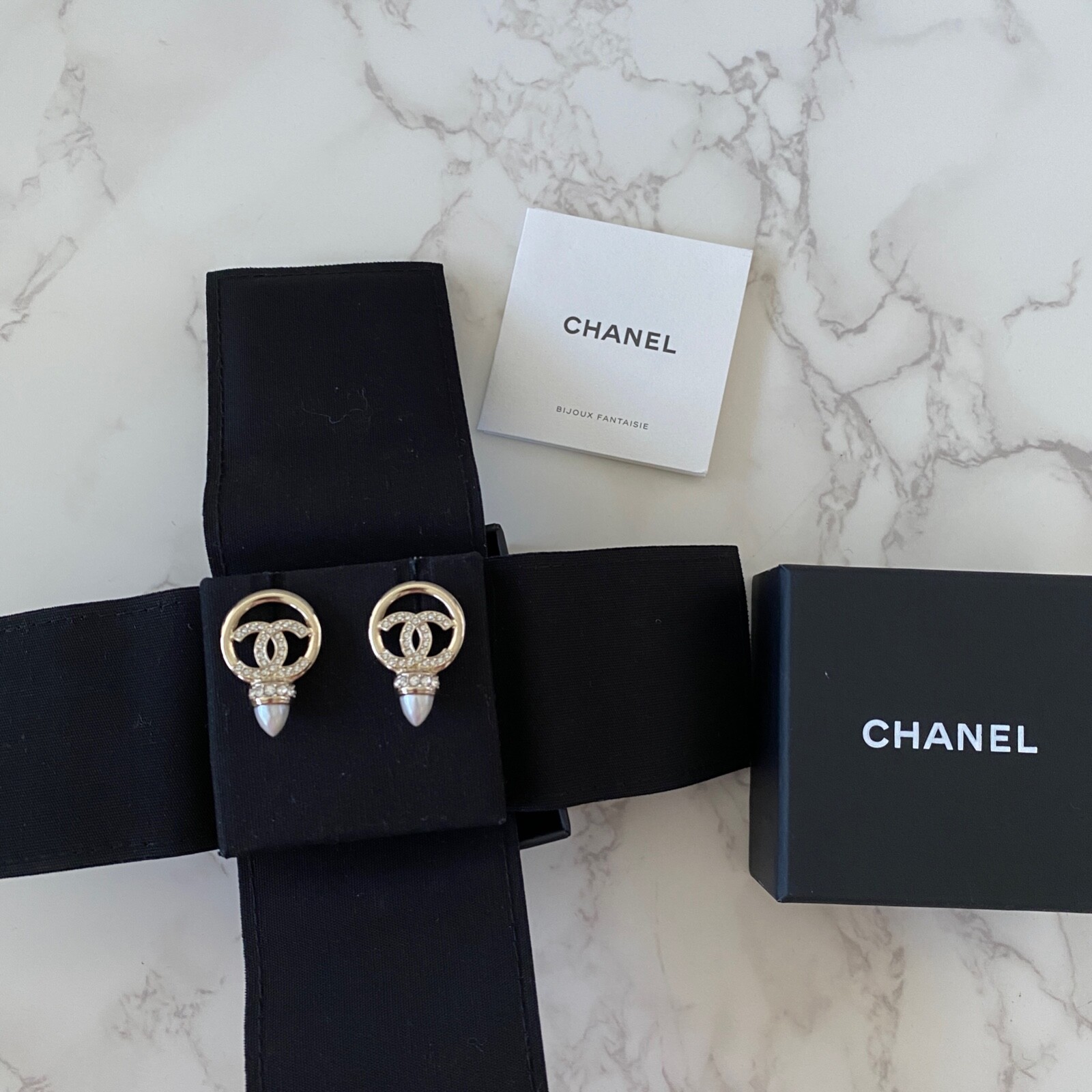 New Authentic Chanel 22C Earrings Ear Ring Earring Accessory Fashion Jewellery