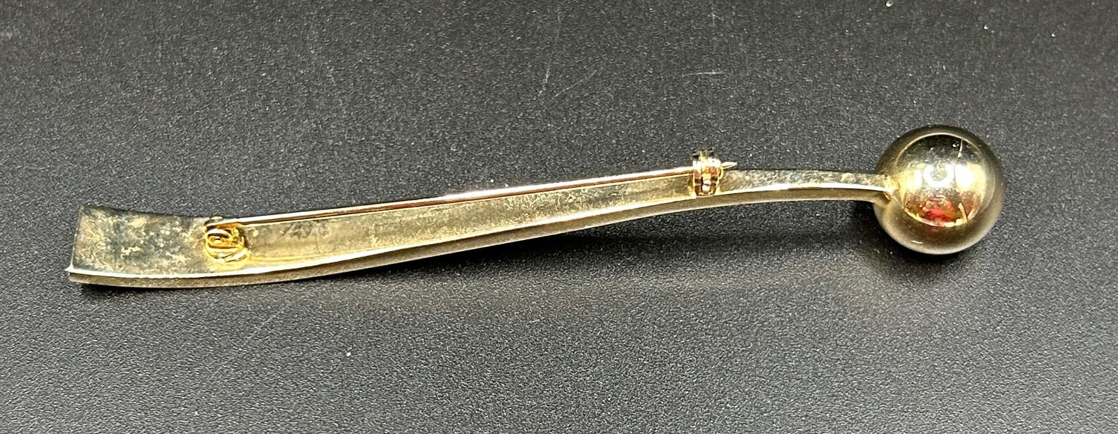 MODERNIST BRUTALIST STYLE BROOCH LARGE BAR WITH BALL END GOLD TONE UNMARKED