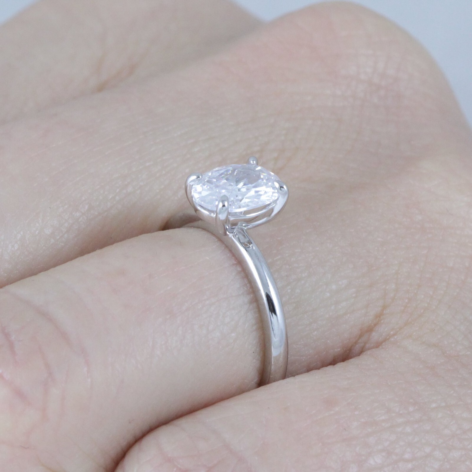 1.25ct Oval Cut Solitaire CZ Wedding Engagement Ring 925 Sterling Silver S10450E