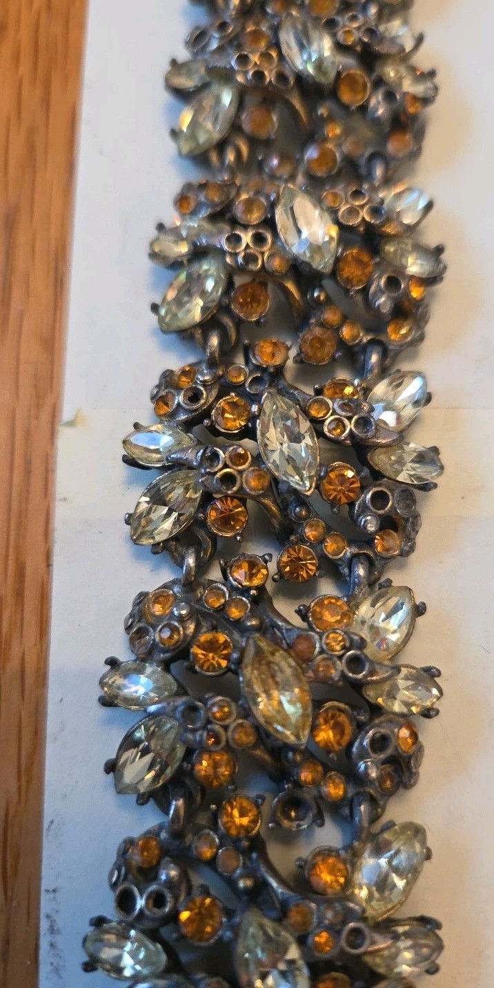 Broken Damaged Parts Only Hollycraft Bracelet 195?