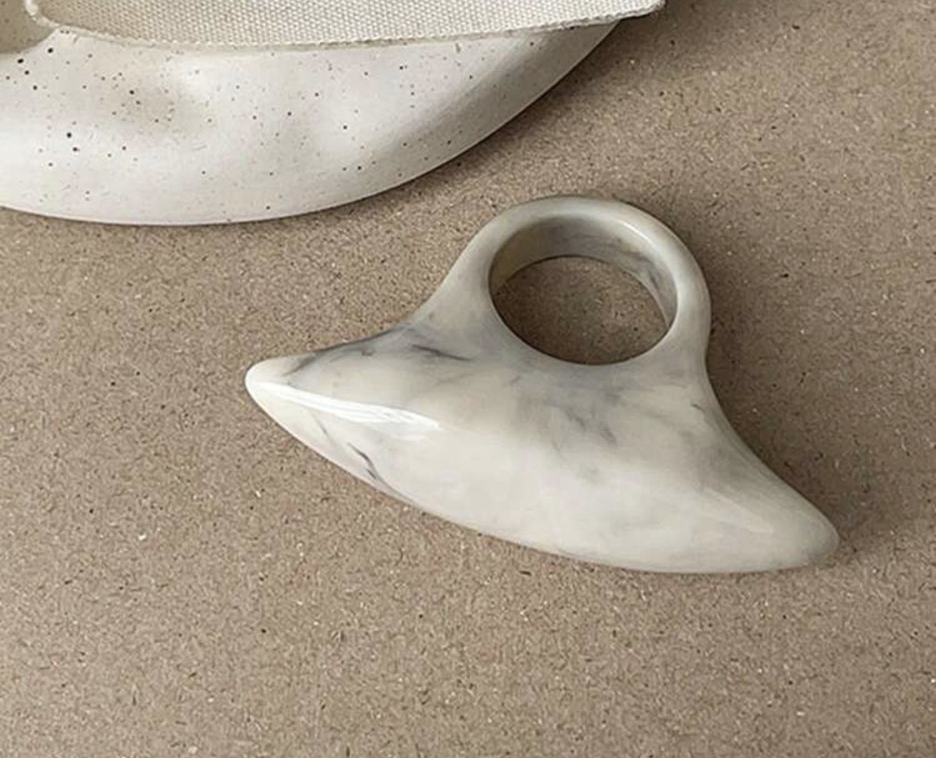 White Gray Marbled Resin Large Statement Ring Size 7 Chunky Unique Jewelry NEW