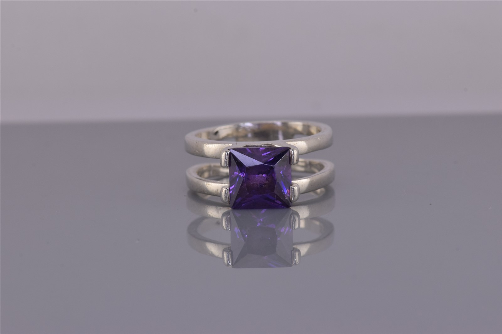 Sterling Silver Purple Cubic Zirconia Tension Set Double Band Ring 925 Sz: 6