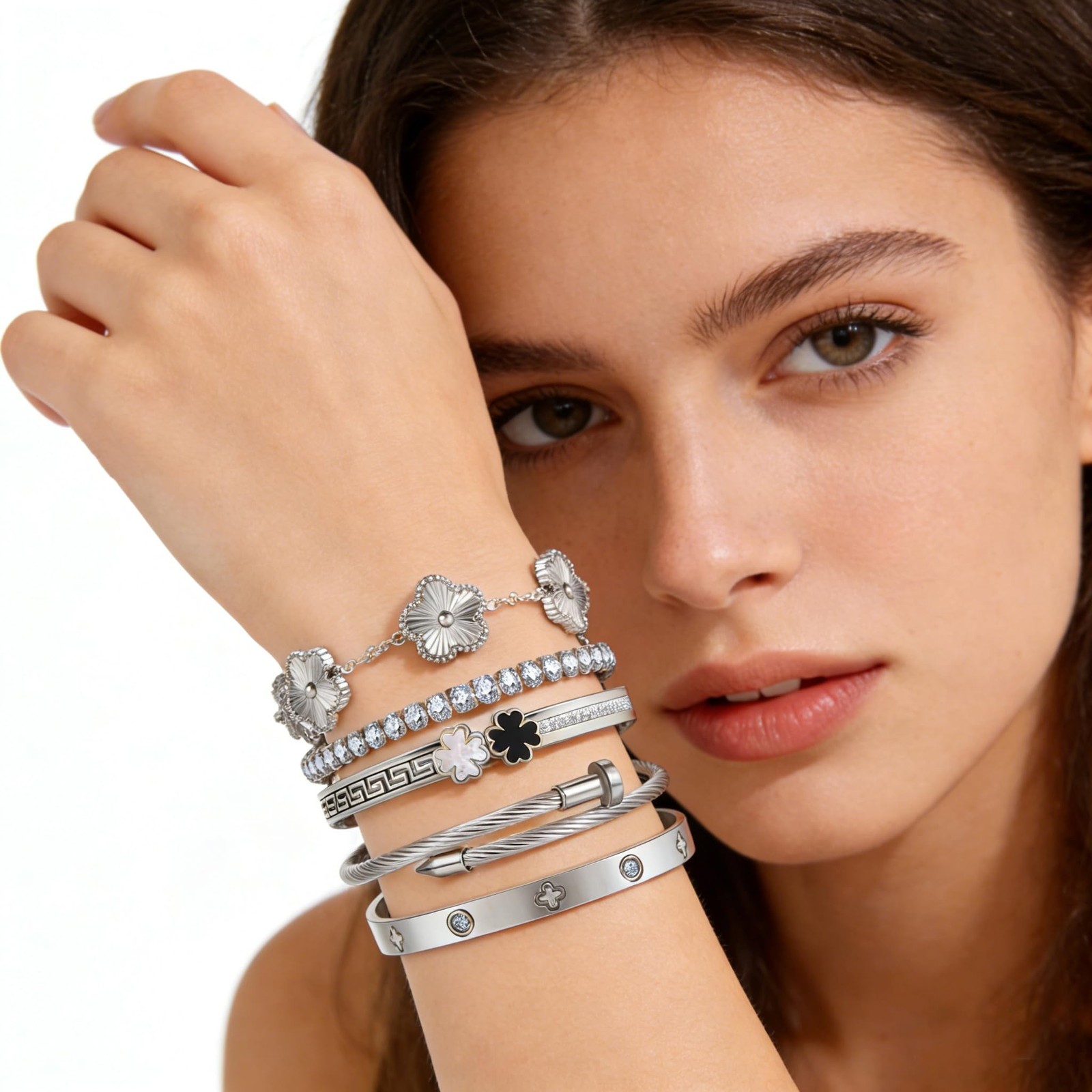 5pcs Gold Stackable Bracelet Set for Women – Stainless Steel Non-Tarnish Clov…