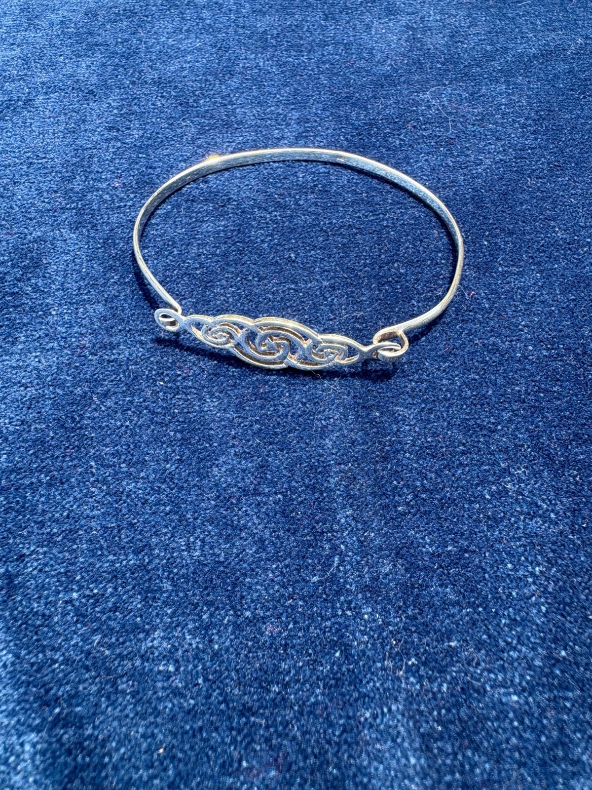 IRISH CLADDAH CELTIC KNOT FLEXIBLE BRACELET