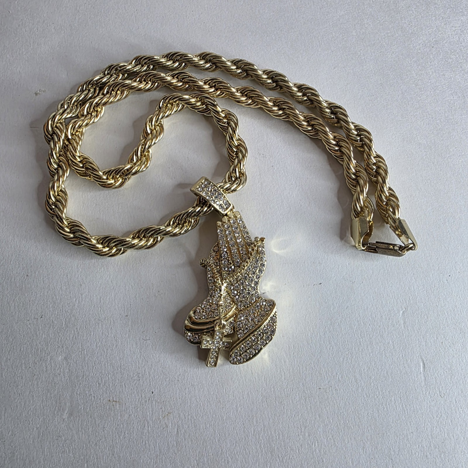 Praying Hands Iced Out Hip-hop 2″ Pendant CZ Gold Rope 22″ Chain