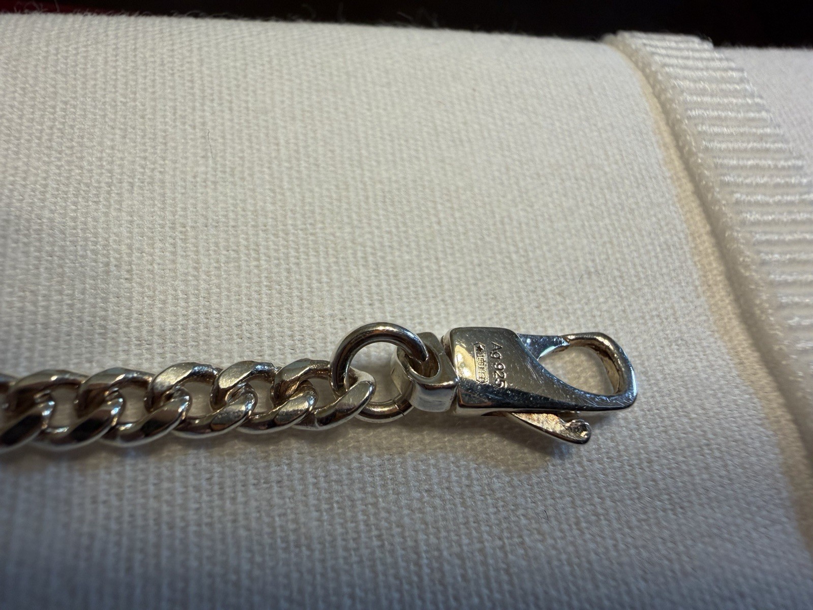 New Authentic Gucci Logo Silver 925 Bracelet 6 Inches