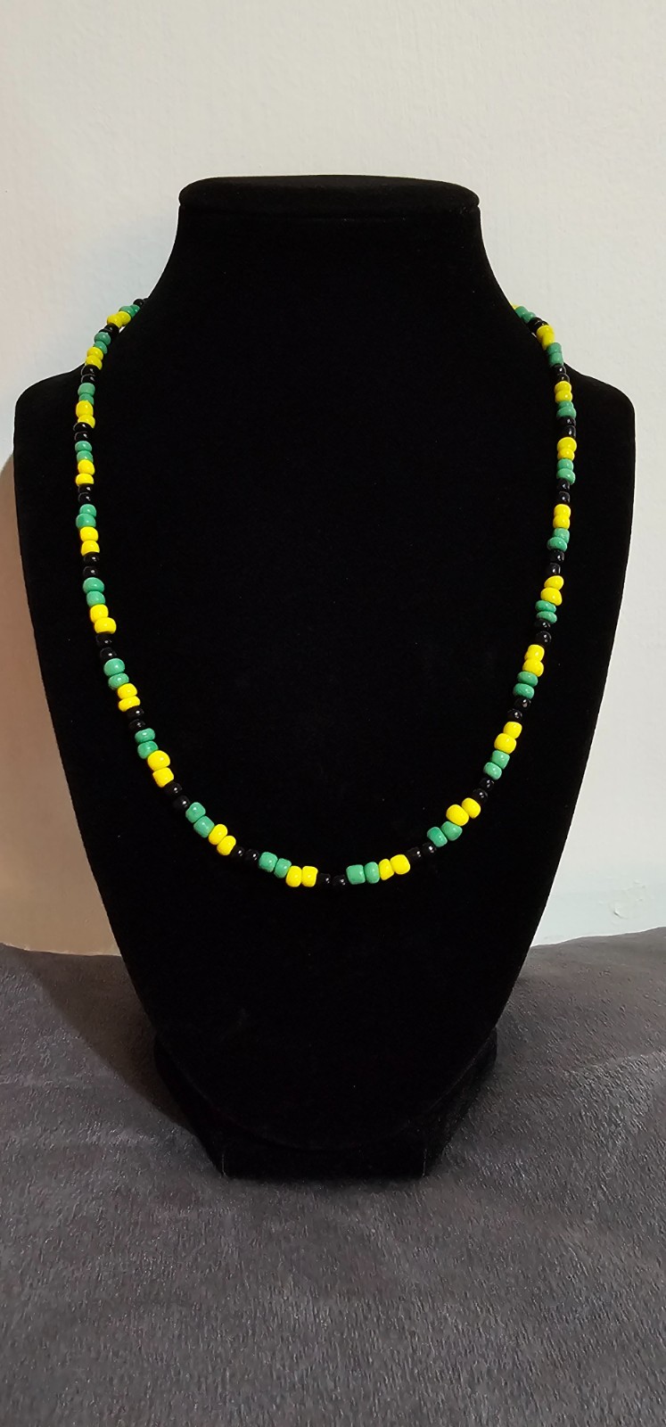 Jamaica Glass Seed Bead Long Necklace Bead Chain Black Green Yellow 25″