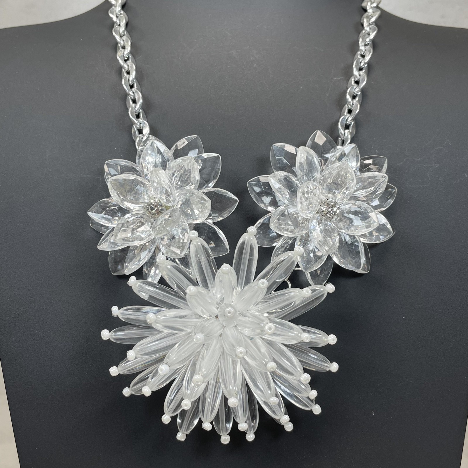 Chunky Clear Acrylic Flower Cluster Statement Bib Necklace Silver Tone Chain