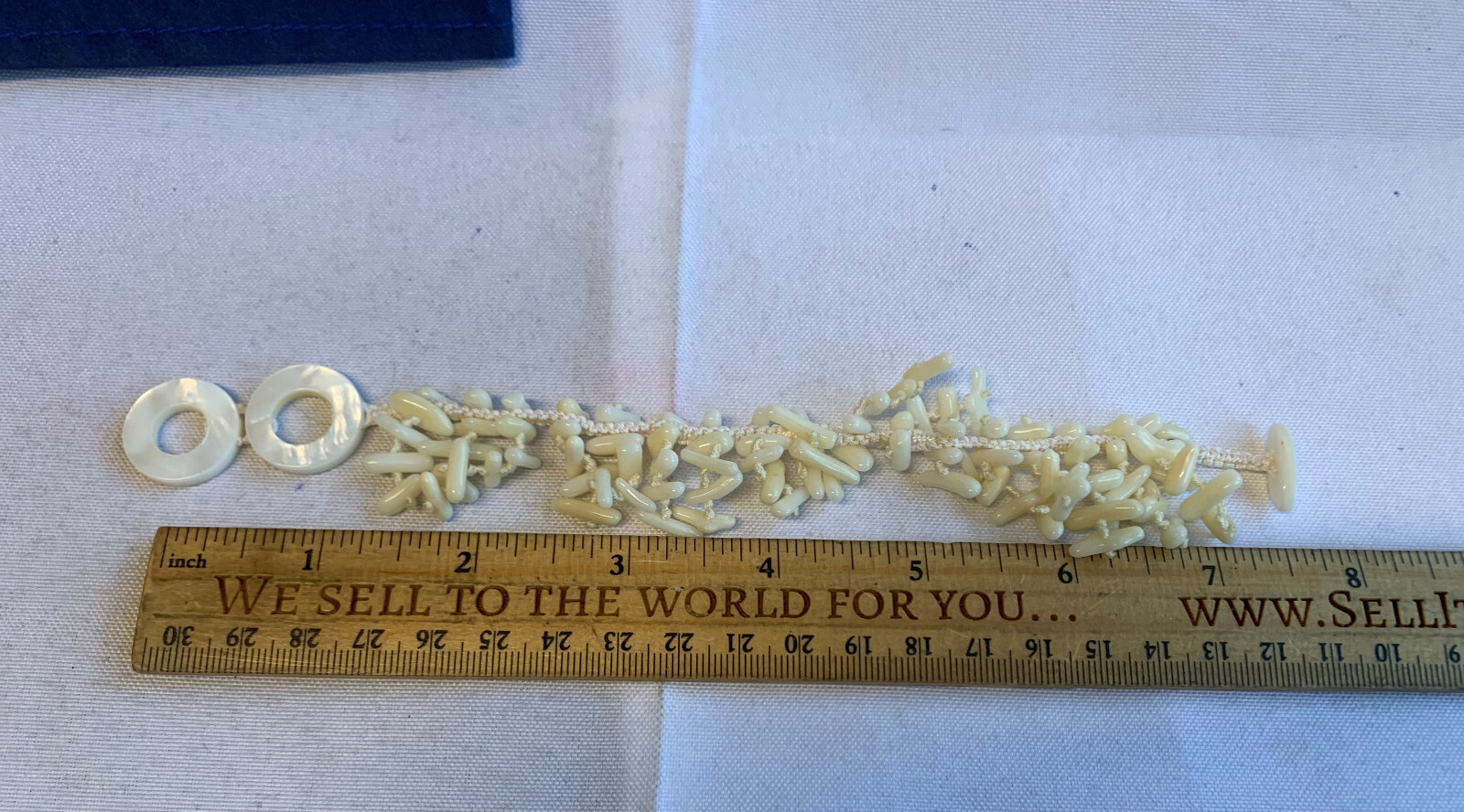 White Coral Branch Hand Knotted Jewelry Set 36″ Necklace & 7.5″ Bracelet