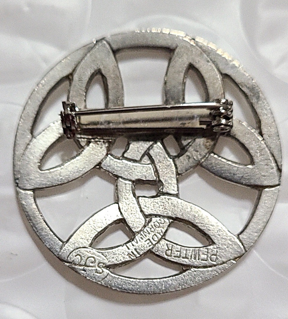 SJC Signed Vintage Celtic Trinity Knot Brooch Made of Pewter in Cornwall