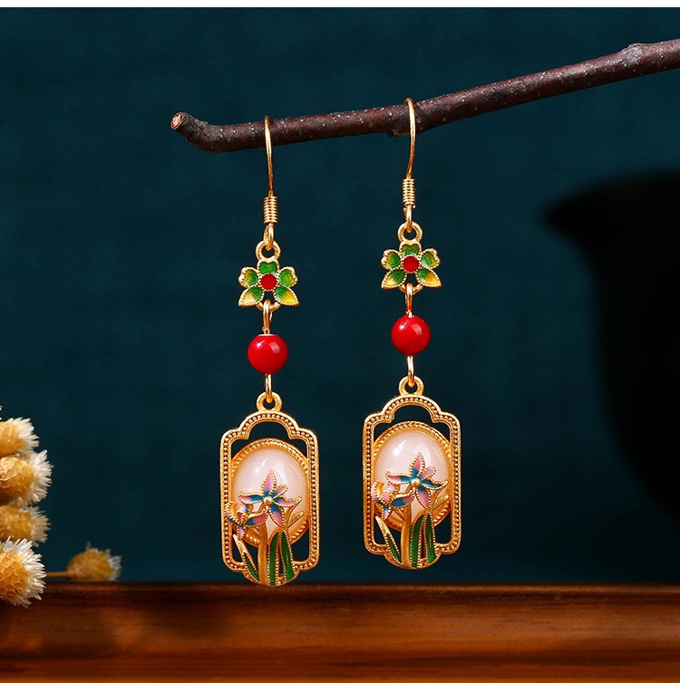 Women’s retro style Chinese jade pendant flower long earrings