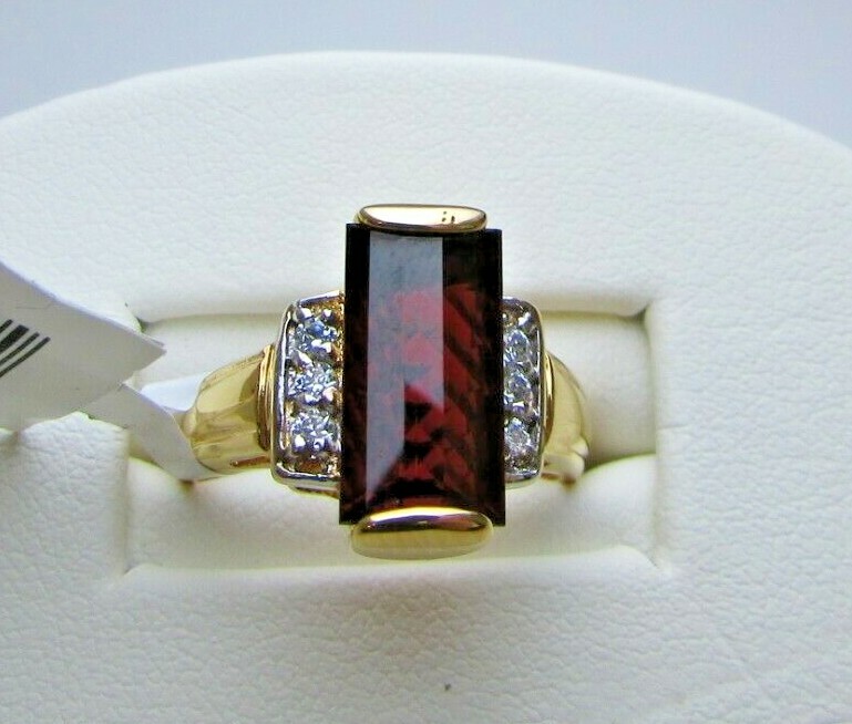 Allison Reed Gold Tone Baguette Shaped Garnet Ring Size 6.5 (O45 172_ 05) NEW