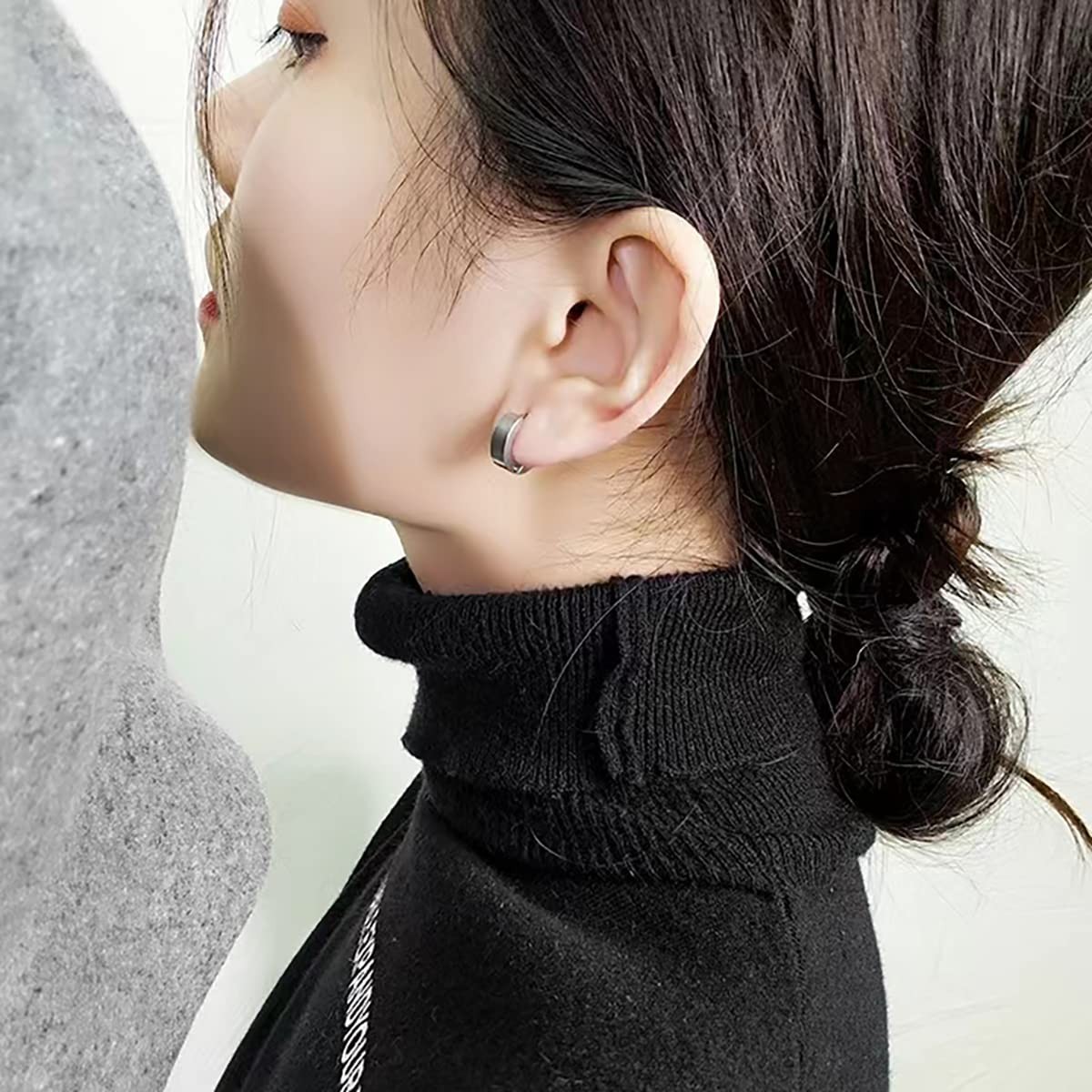 Stainless Steel Hoop Earrings for Women Men Minimalist Huggie Earrings Gold Silv
