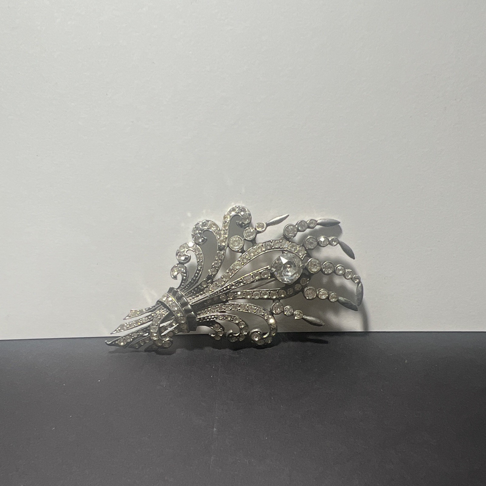 Silver Tone Clear Rhinestone Floral Spray Brooch Pin Round Stone Metal